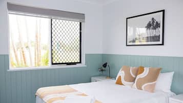 Familieleilighet, 2 soverom | Minibar, blendingsgardiner, strykejern/-brett og wi-fi (inkludert)