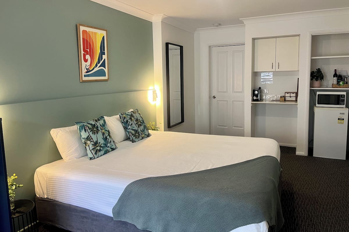 1 bedroom, minibar, blackout curtains, iron/ironing board