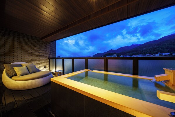 Free toiletries, hair dryer, slippers, towels - Aburaya Tosen (Yamanouchi)