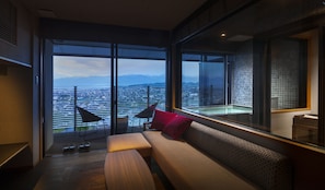 Traditional-Zimmer (W/living room& Open Air Bath&Terrace)