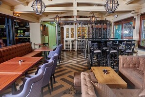 Restaurant - Tourist Resort Ribarsko Ostrvo (Novi Sad)