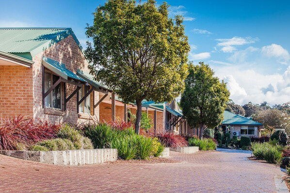 Property grounds - Quality Apartments Banksia Albany (Centennial Park)