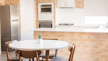 3 Bedroom Fully Equipped Spa Apartment