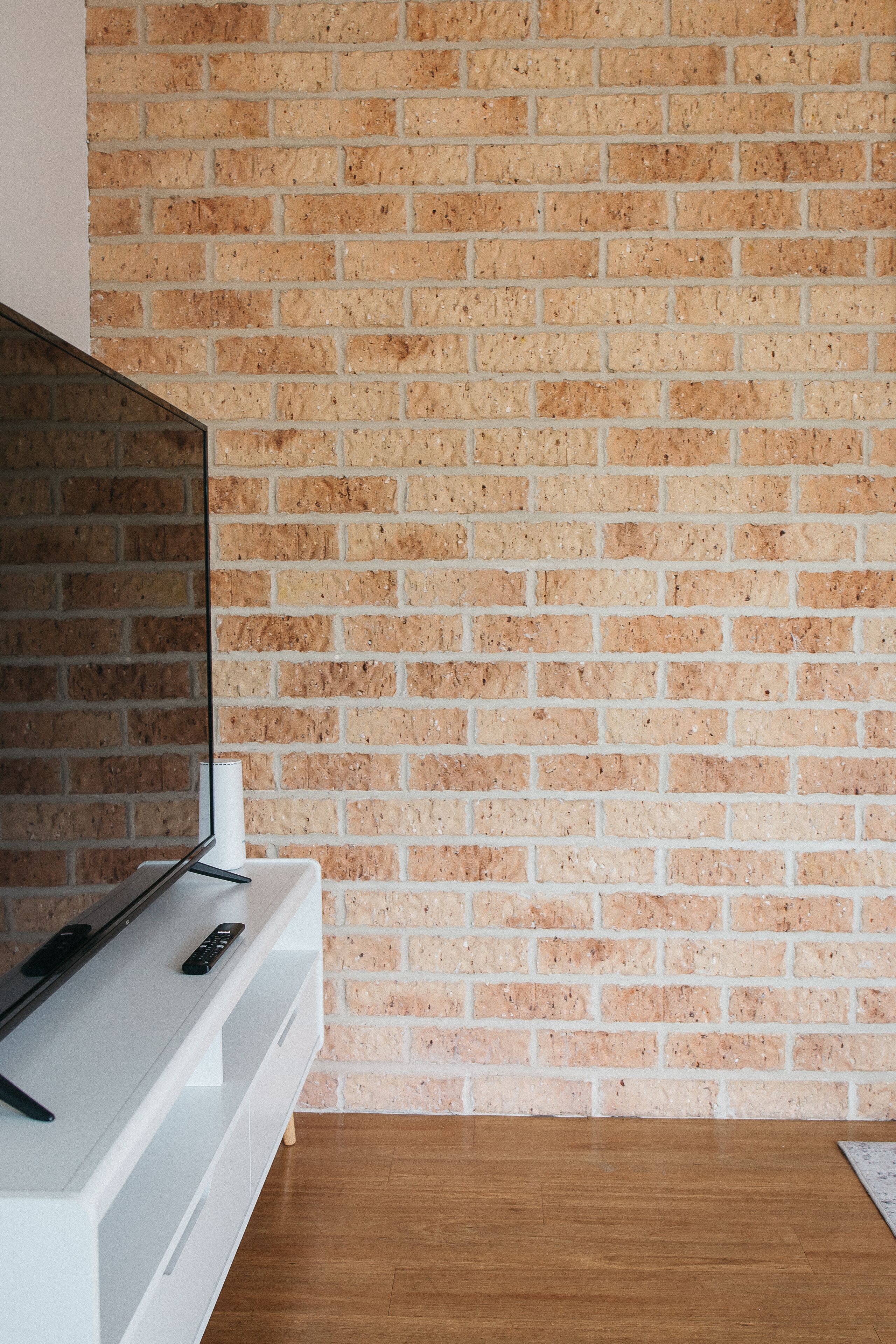 desk, iron/ironing board, cots/infant beds, rollaway beds