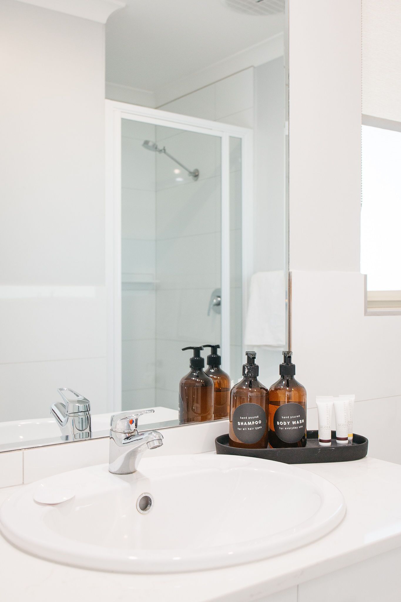 3 bedroom fully equipped spa apartment  | desk, iron/ironing board, cots/infant beds, rollaway beds