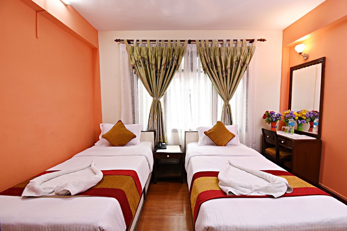 In-room safe, desk, soundproofing, WiFi (free)