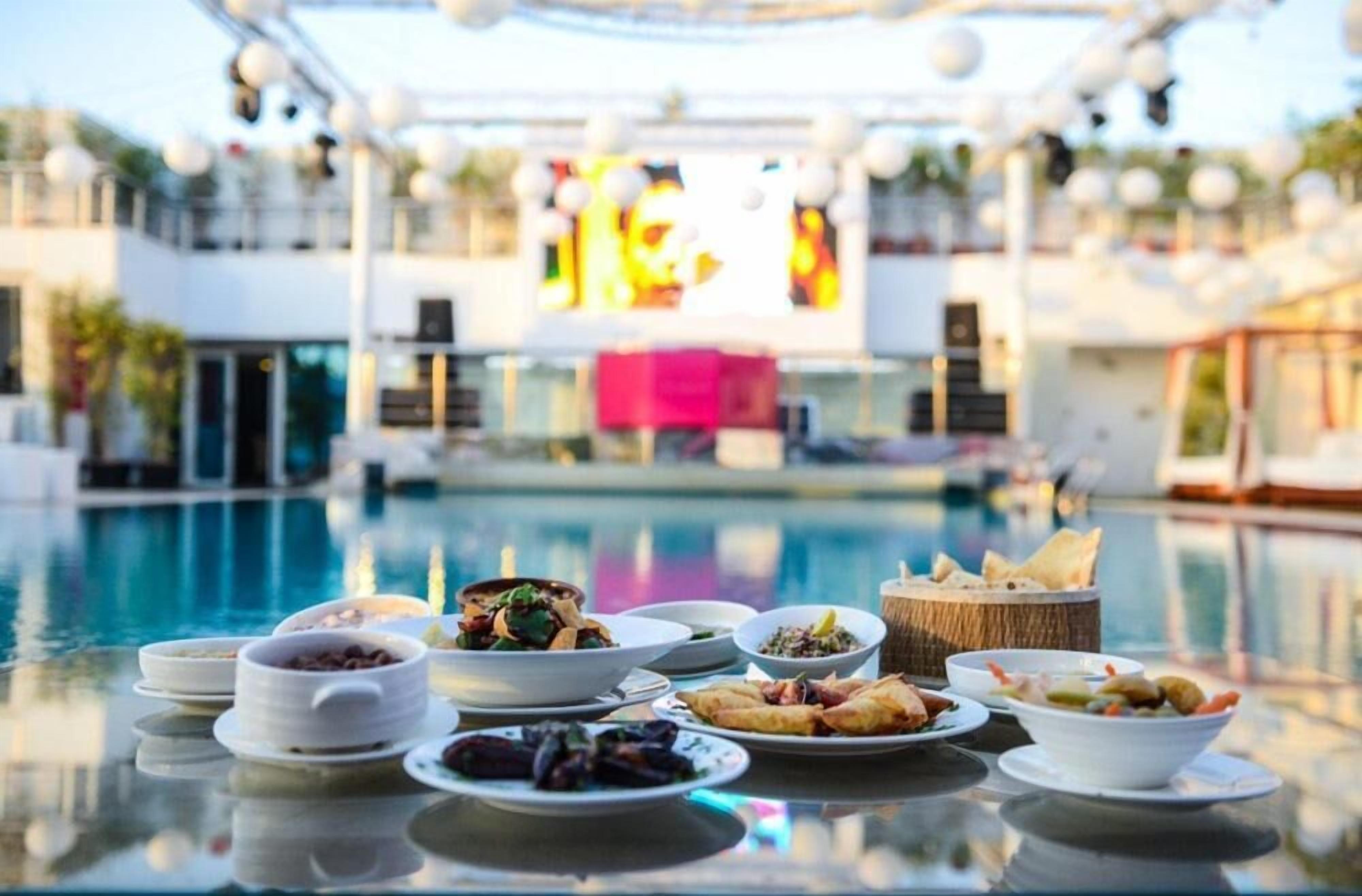 2 εστιατόρια που σερβίρουν πρωινό, γαλλική κουζίνα