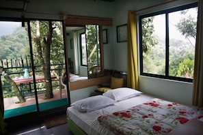Tree Top Cottage