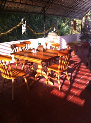 Daily continental breakfast (INR 250 per person)