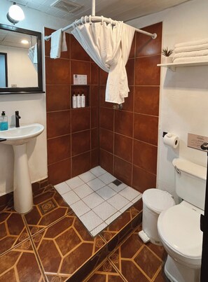 City Double Room, 1 King Bed - La Casa de Mamapán (Ahuachapan)