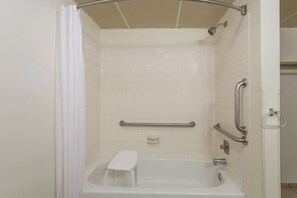 Room, 2 Queen Beds, Accessible, Non Smoking (Mobility Accessible) | Bathroom
