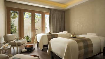 Kropsbehandlinger, ansigtsbehandlinger, manicure og pedicure