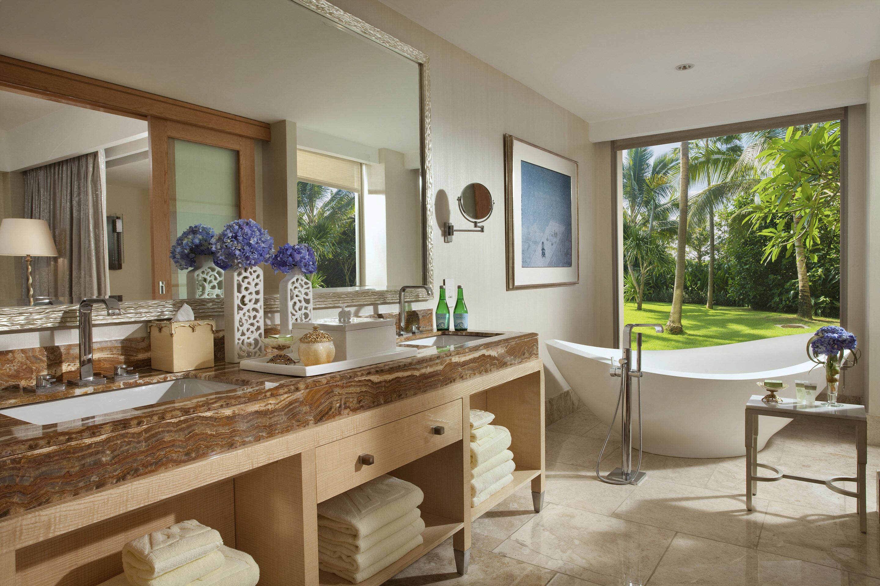 separate bathtub and shower, jetted bath, rainfall showerhead