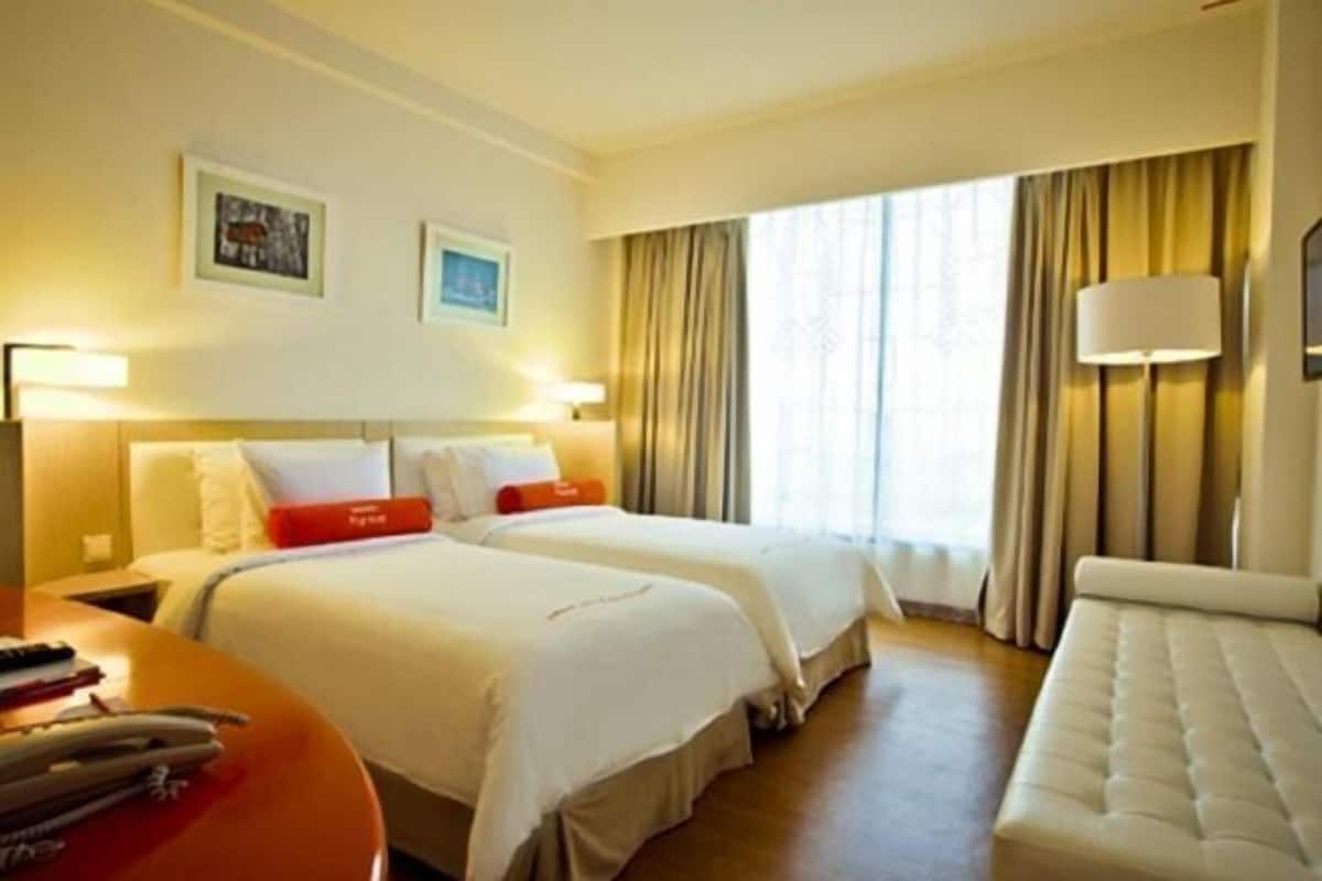 1 slaapkamer, een minibar, een kluis op de kamer, een bureau