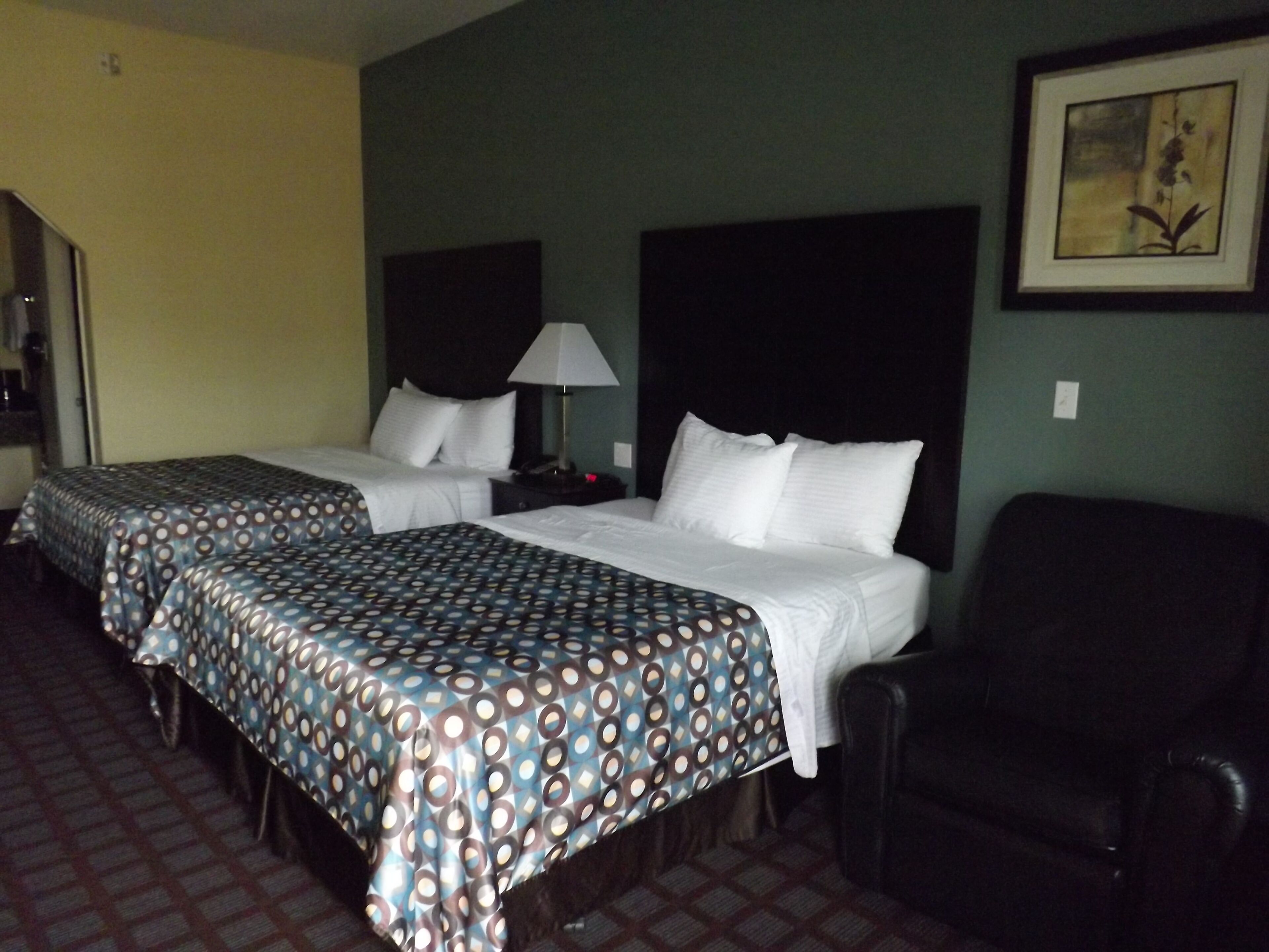 Desk, free WiFi, bed sheets