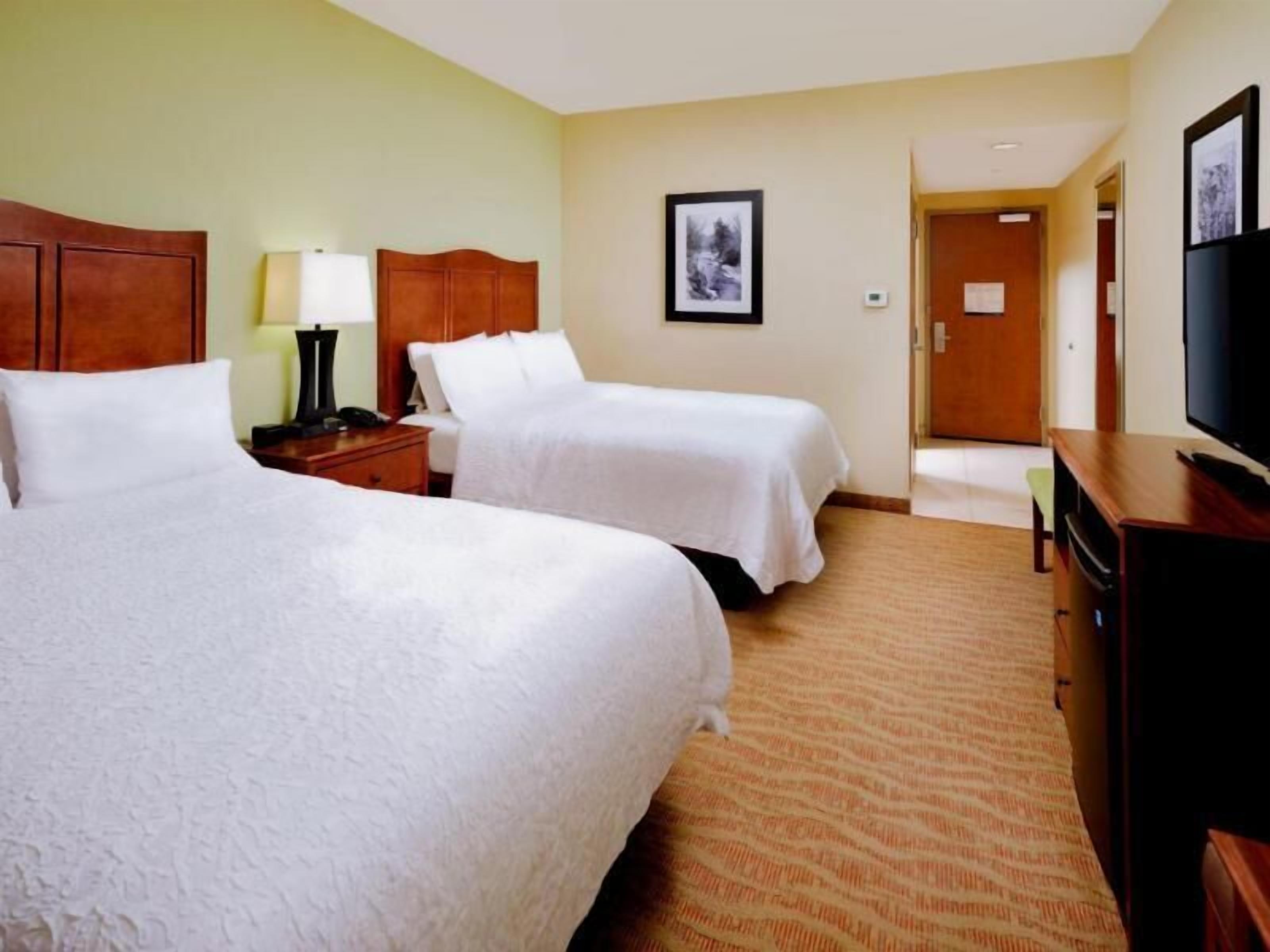 In-room safe, desk, laptop workspace, blackout drapes