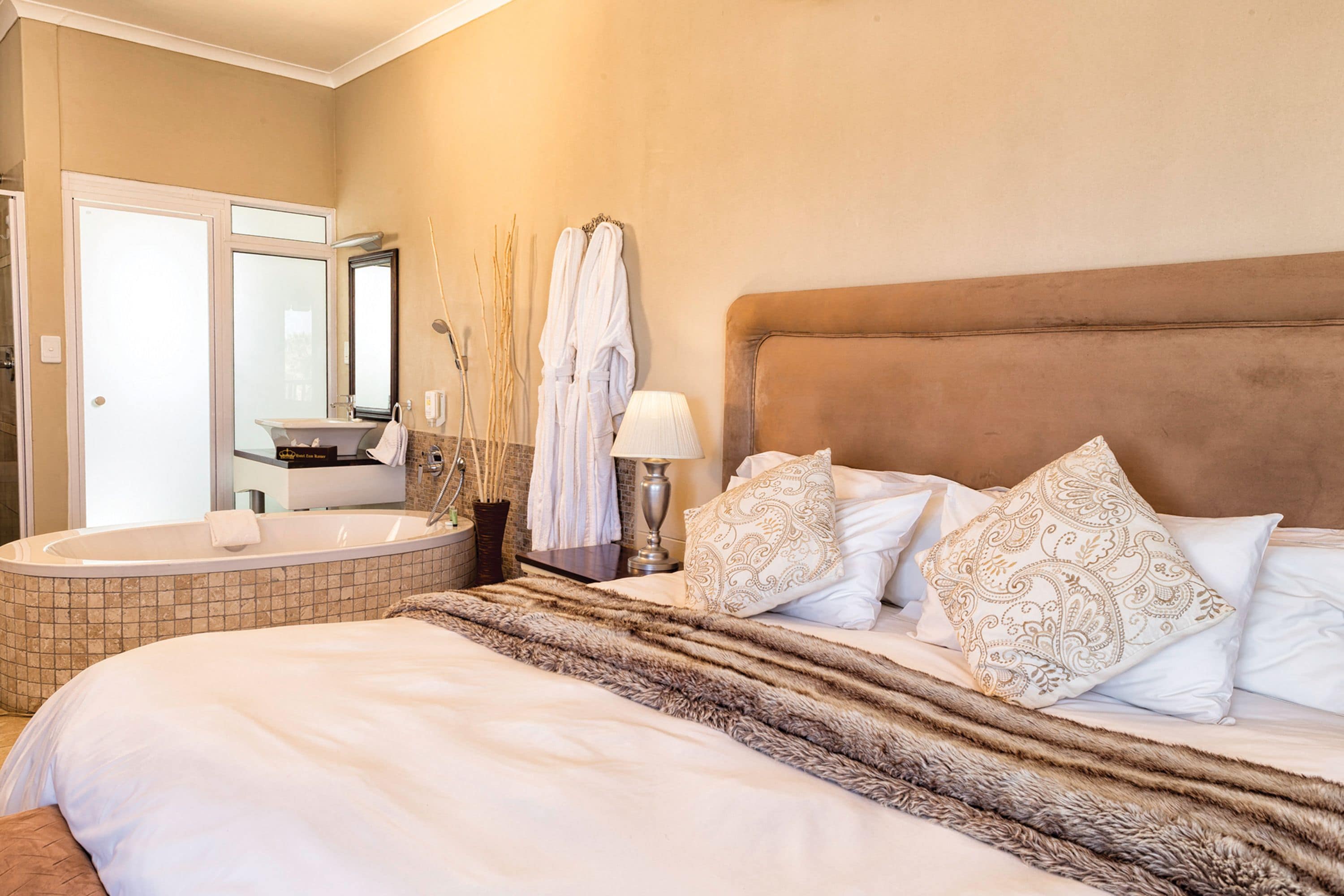 1 chambre, coffres-forts dans les chambres, bureau, Wi-Fi gratuit