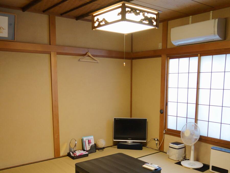 Japanese Style Room, 2nd Floor, 8 Tatami, Non Smoking | Free WiFi, bed sheets