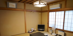 Japanese Style Room, 2nd Floor, 8 Tatami, Non Smoking | Free WiFi, bed sheets