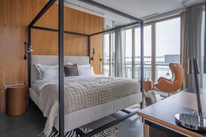 Junior Suite (Signature - MI - RYST)