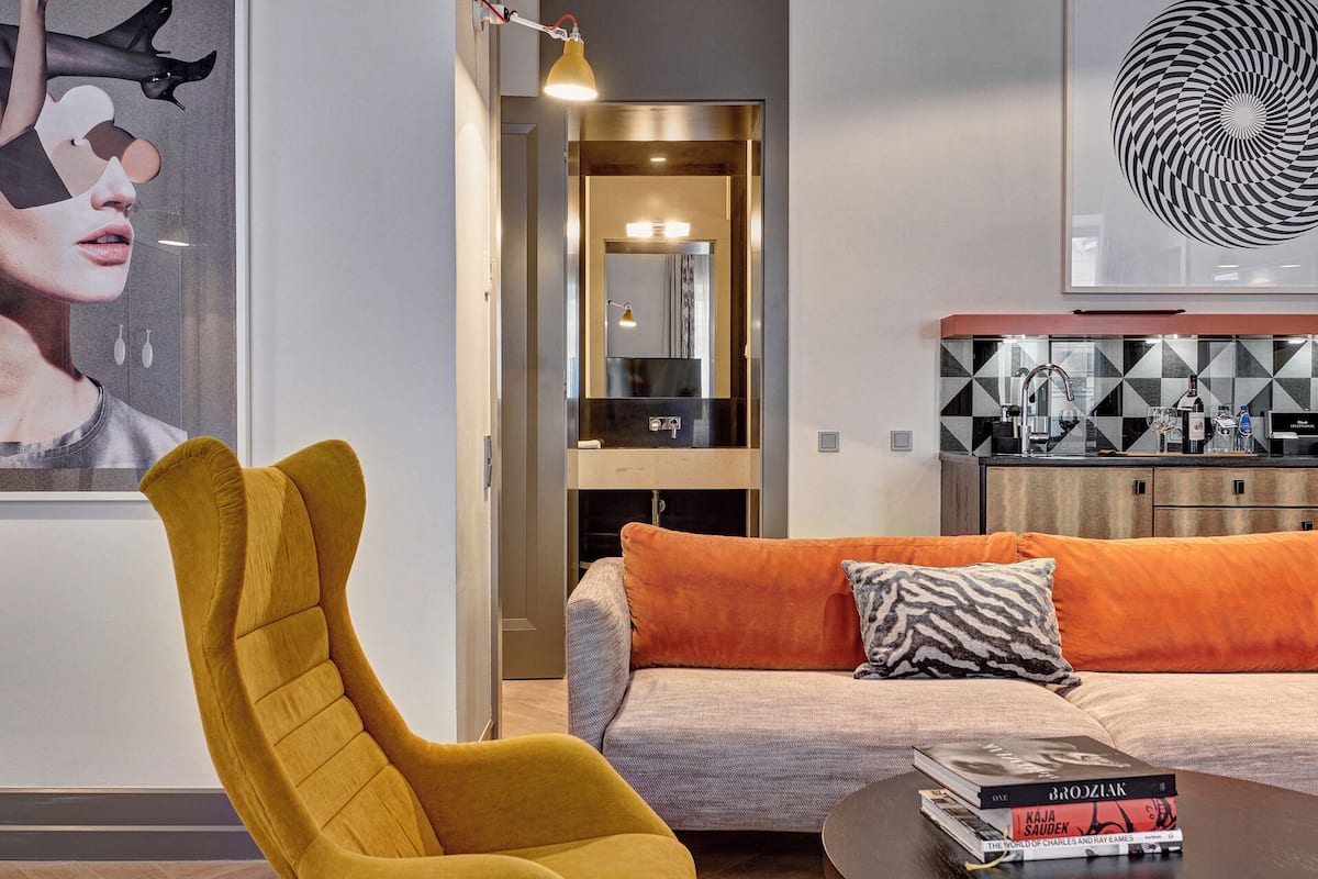 Luxury Suite (MI - LUXS) | Hypo-allergenic bedding, free minibar items, in-room safe