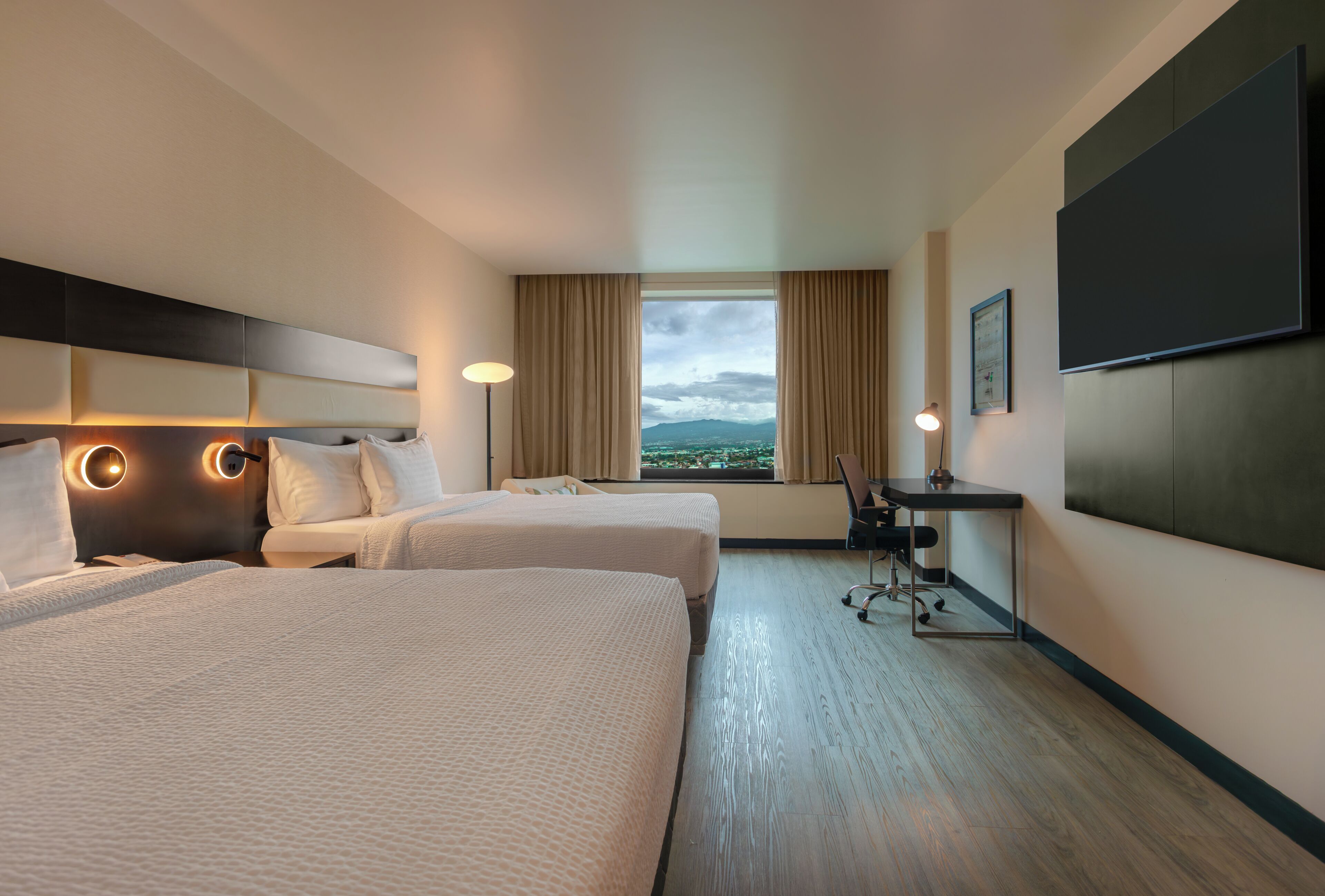Traditional-Zimmer, 1 Doppelbett | Hochwertige Bettwaren, Daunenbettdecken, Pillowtop-Betten, Minibar
