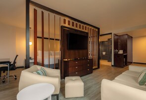 Premium bedding, down duvets, pillow-top beds, minibar