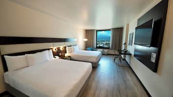 1 bedroom, premium bedding, down comforters, pillowtop beds