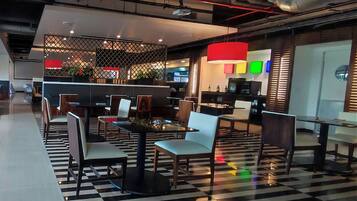 Café da manhã, almoço e jantar