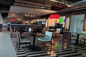 Breakfast, lunch and dinner served  - Four Points by Sheraton San Jose Sabana (San José)