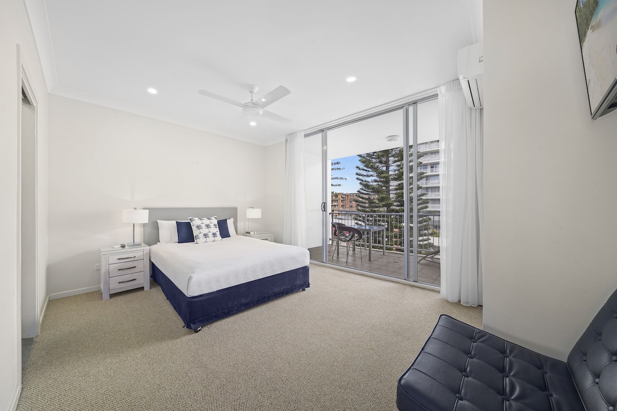 1 bedroom, Select Comfort beds, blackout curtains, iron/ironing board