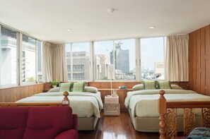 Hypo-allergenic bedding, free WiFi, bed sheets - New Road Guest House - Hostel (Bangkok)