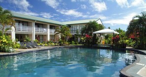 Outdoor pool - Hotel Millenia Samoa (Apia)