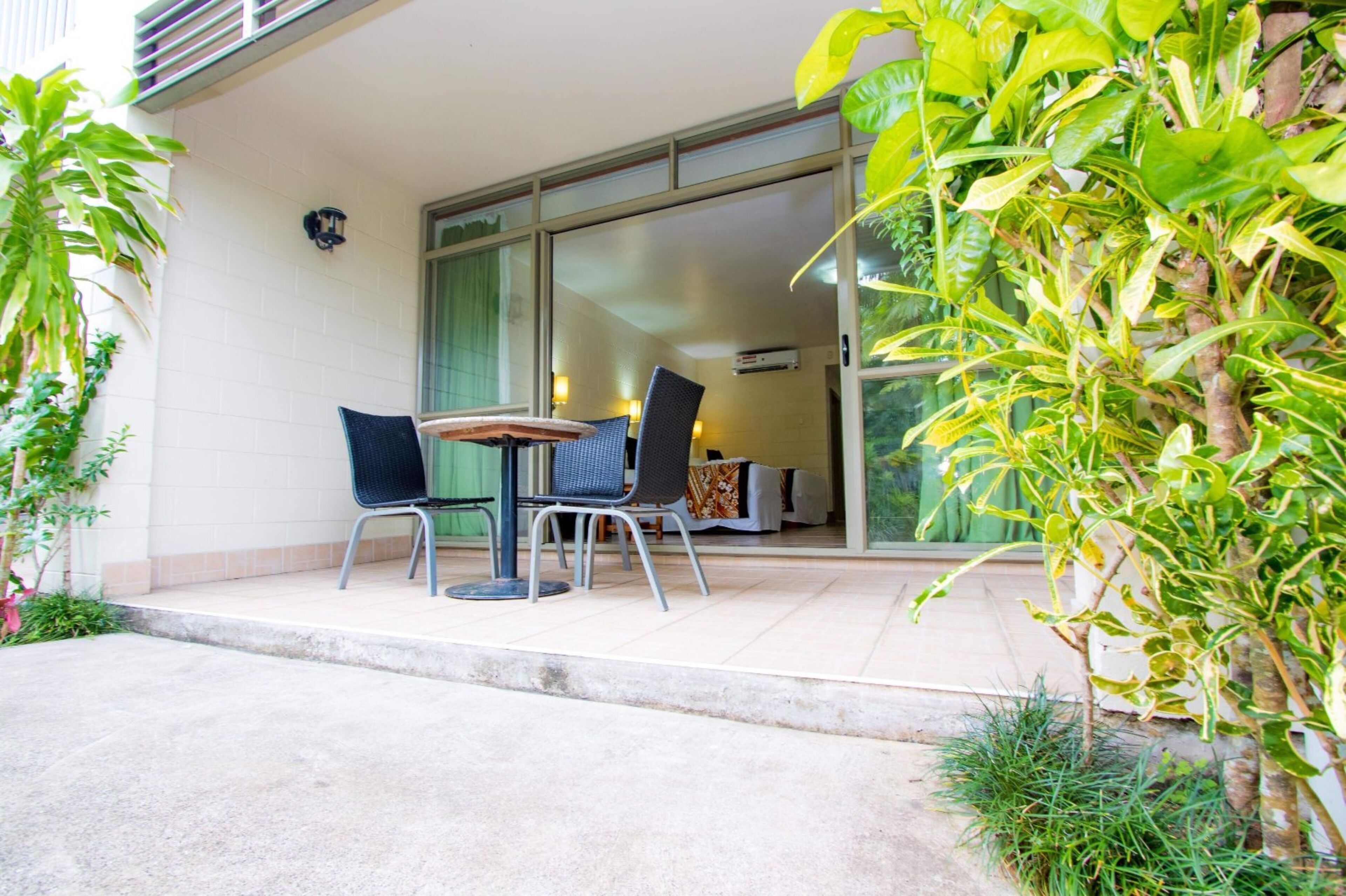 Deluxe Room (1 Double Bed and 1 Single Bed) | 露台/庭院