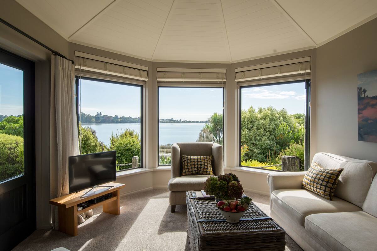 Villa 4 | 1 bedroom, Egyptian cotton sheets, premium bedding, down comforters