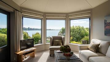 Huvila (4) | 1 makuuhuone, egyptinpuuvillaiset lakanat, ylelliset vuodevaatteet