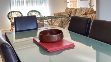 Family Cottage, 3 Bedrooms, Kitchen