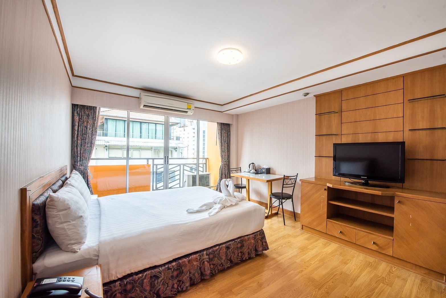 superior studio queen bed room | rollaway beds, free wifi