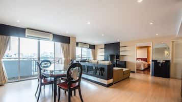 Phòng 4 tiện nghi đơn giản, 2 phòng ngủ | Bếp riêng | Tủ lạnh