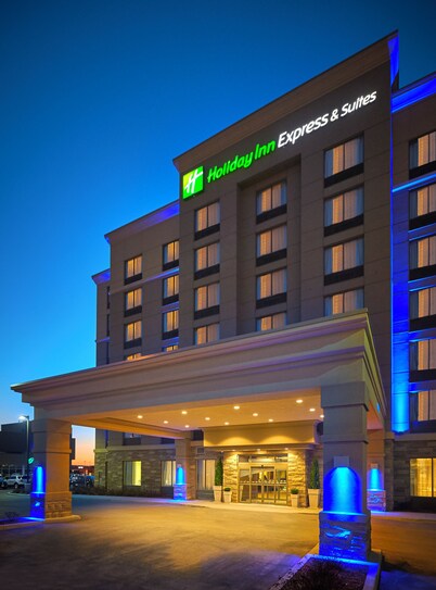 Holiday Inn Express & Suites Timmins by IHG