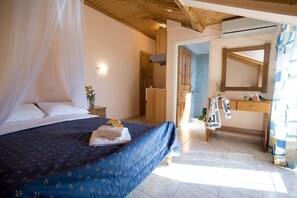 XX-Deleted | 办公桌、隔音、熨斗/熨板、免费婴儿床