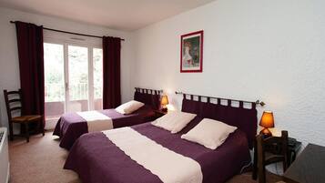 Desk, free cribs/infant beds, free WiFi, bed sheets