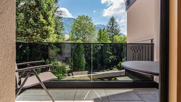 Premium Room, Balcony, Mountain View | In-room safe, blackout curtains, free WiFi, bed sheets