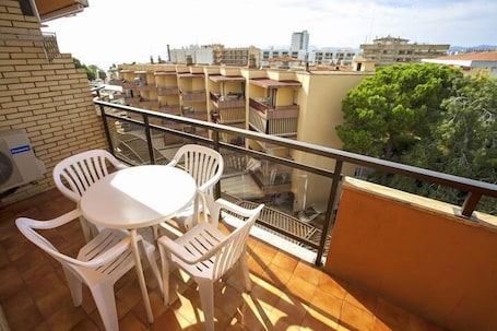 Standard Apartment, 2 Bedrooms | Terrace/patio