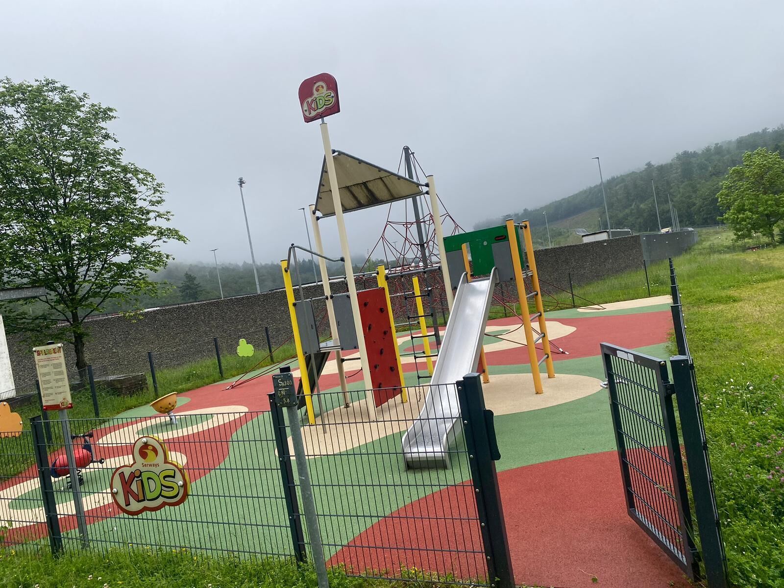children’s play area – outdoor