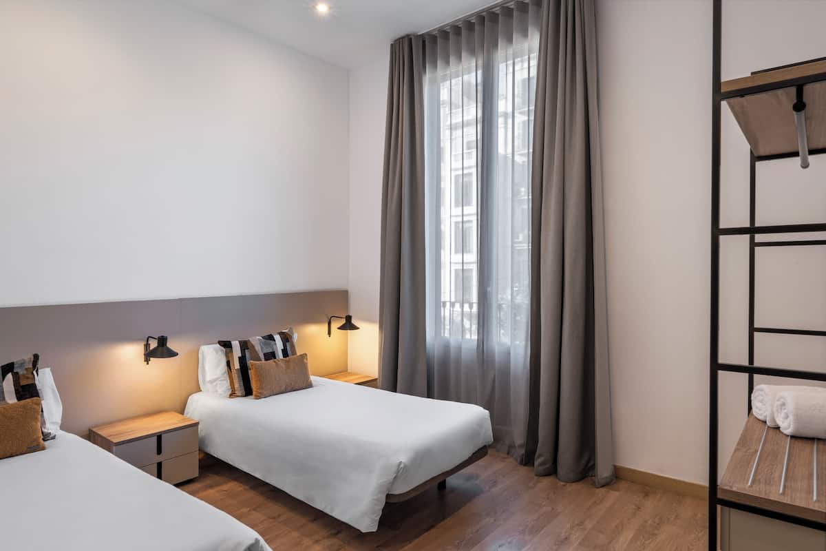 Couette en duvet d'oie, surmatelas, coffres-forts dans les chambres