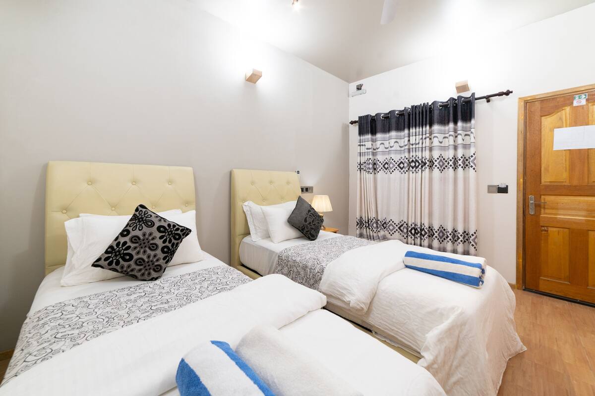 Vila luxo | 1 quarto, roupas de cama premium, frigobar, cofres nos quartos