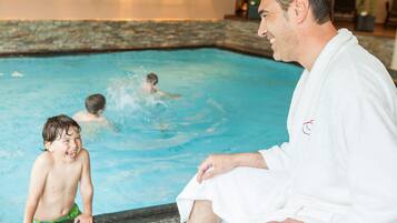 Indoor pool, pool loungers