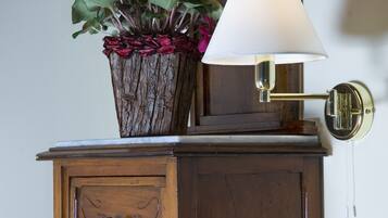 Select Comfort beds, desk, rollaway beds, free WiFi