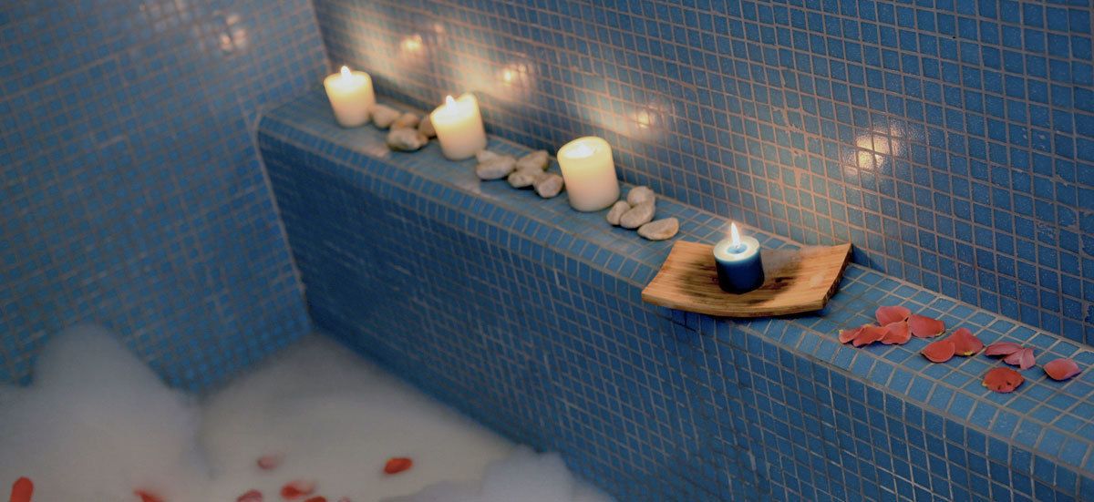 rainfall showerhead, free toiletries, hair dryer, bidet